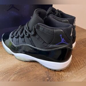 Jordan 11 Retro Space Jam (2016)